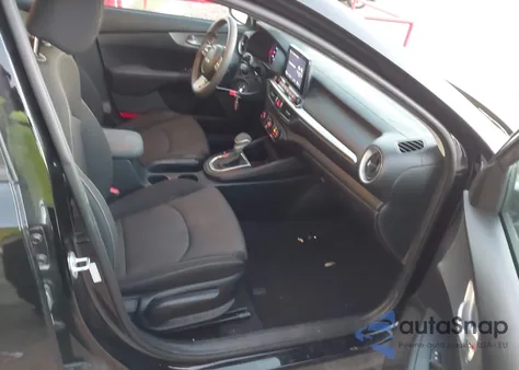 2023 Kia Forte Lxs z USA, uszkodzony, nr VIN 3KPF24ADXPE622524